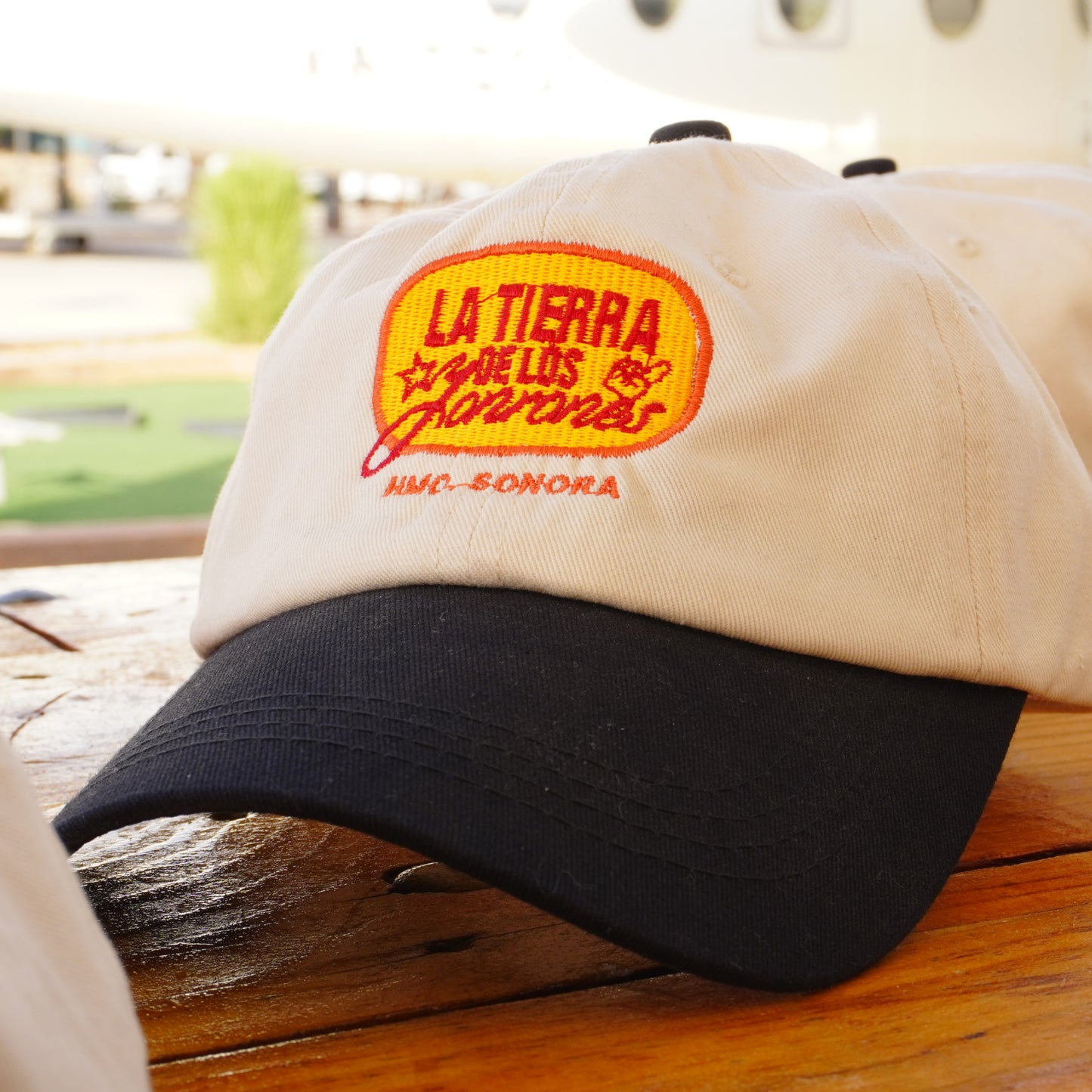 Tierra de jonrones Gorra